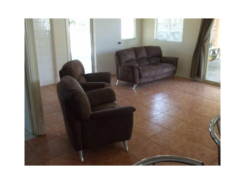 8 Walter Road, Boulder WA 6432