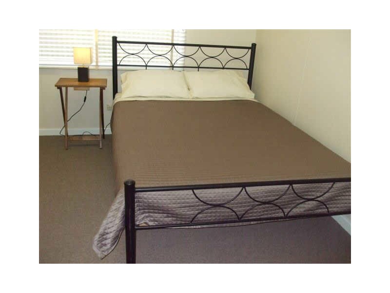 8 Walter Road, Boulder WA 6432