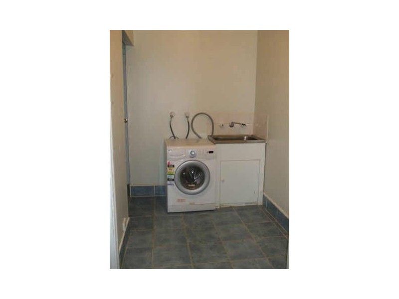 8 Walter Road, Boulder WA 6432