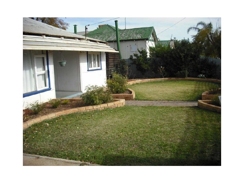 7 Dorothea St, Kalgoorlie WA 6430