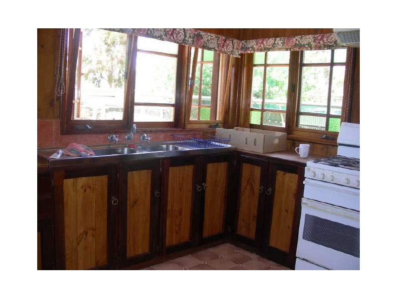 101 Sylvester Street, Coolgardie WA 6429