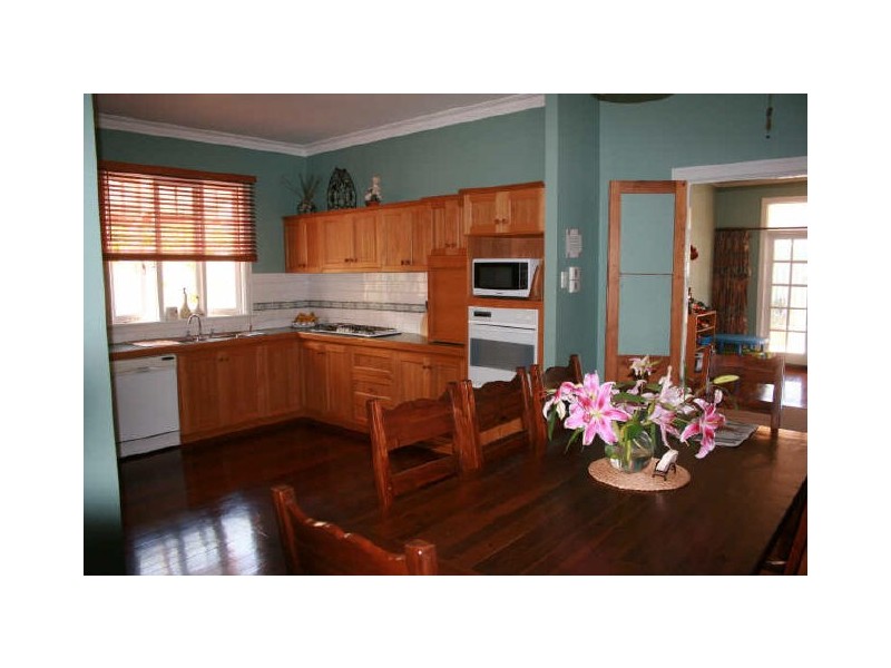 67 Lyall St, Lamington WA 6430