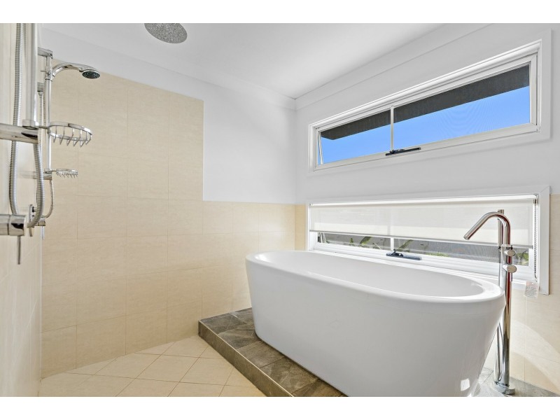 76 Anchorage Circuit, Twin Waters QLD 4564