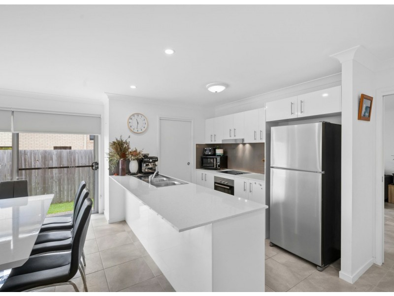 4 School Boat Place, Bli Bli QLD 4560