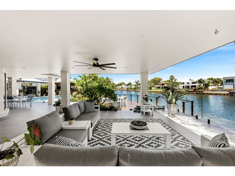 14 Karinya Place, Twin Waters QLD 4564