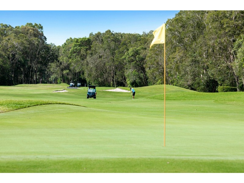 13/179 Ocean Drive, Twin Waters QLD 4564