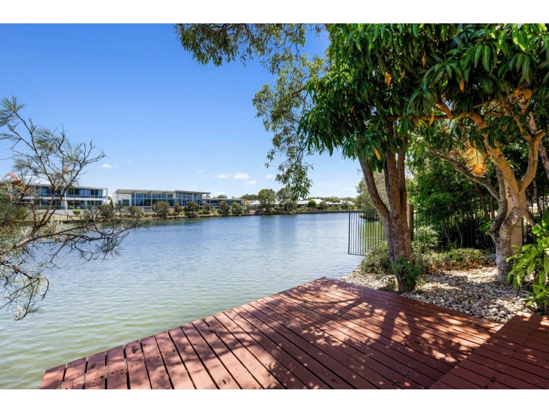 43 Baywater Drive, Twin Waters QLD 4564