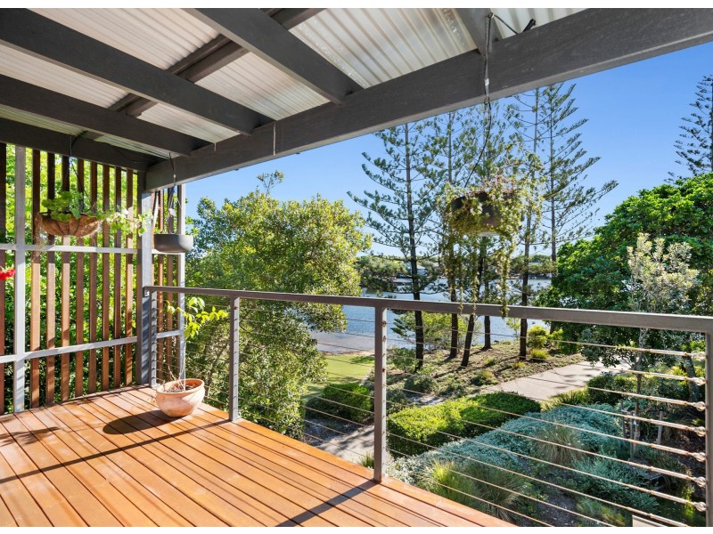 40/80 North Shore Road, Twin Waters QLD 4564