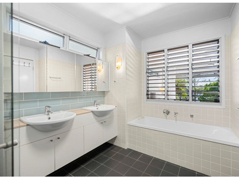 40/80 North Shore Road, Twin Waters QLD 4564