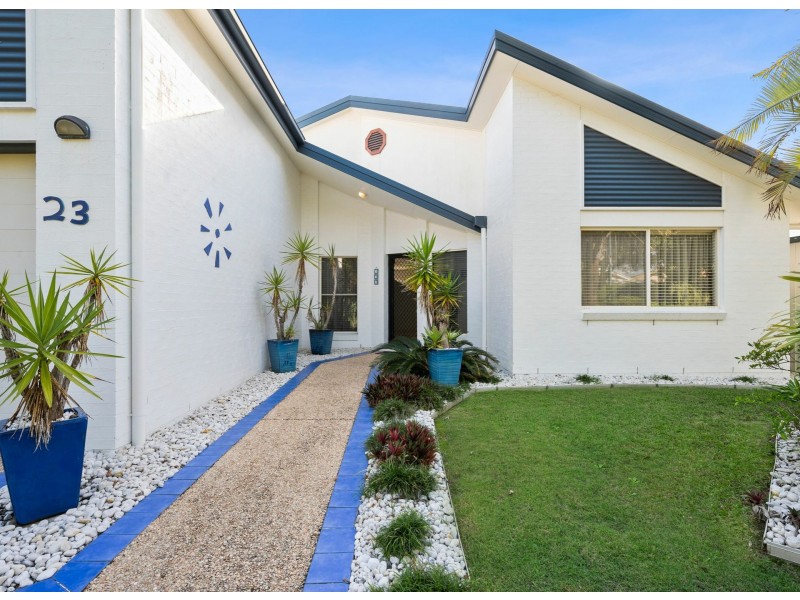 23 Baker-Finch Place, Twin Waters QLD 4564