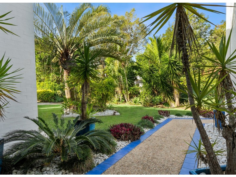 23 Baker-Finch Place, Twin Waters QLD 4564