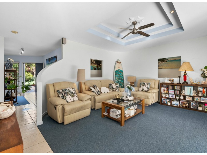 23 Baker-Finch Place, Twin Waters QLD 4564