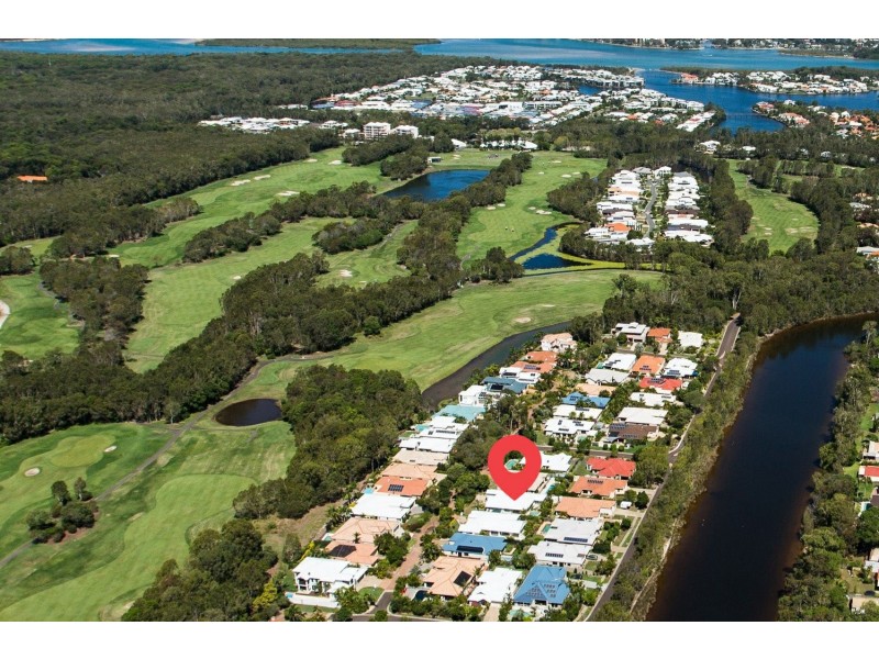 23 Baker-Finch Place, Twin Waters QLD 4564