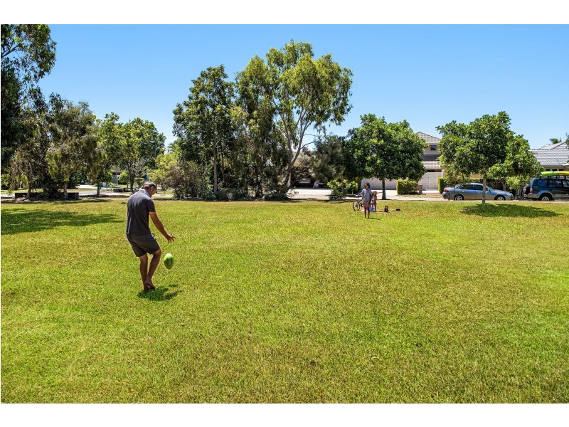 19 Moorings Circuit, Twin Waters QLD 4564