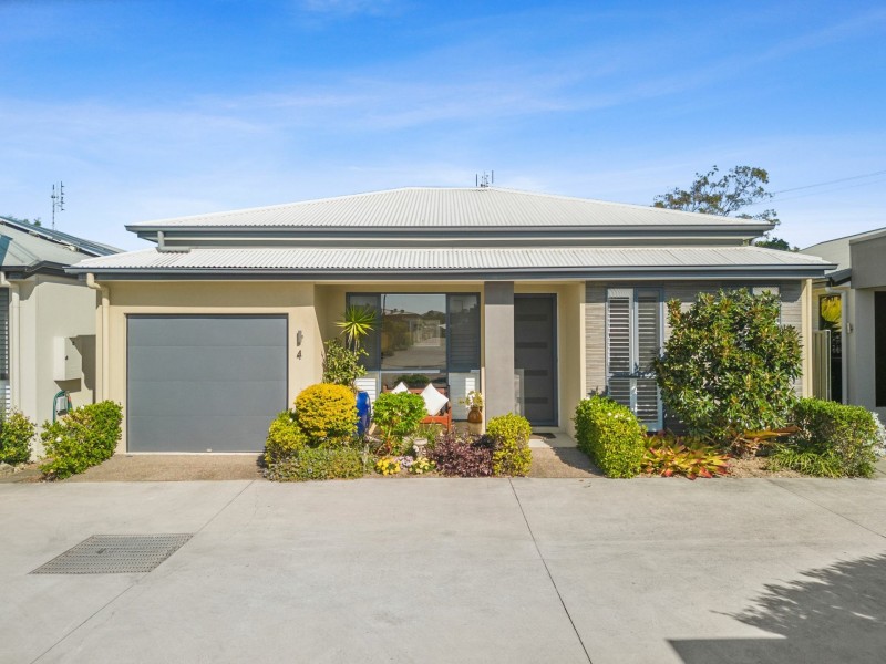 4/596 David Low Way, Pacific Paradise QLD 4564