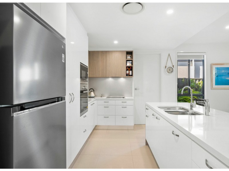 4/596 David Low Way, Pacific Paradise QLD 4564