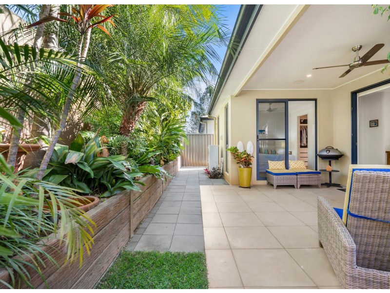 4/596 David Low Way, Pacific Paradise QLD 4564