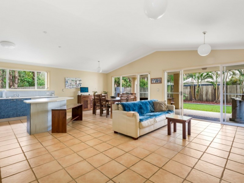 1 Mariner Place, Twin Waters QLD 4564