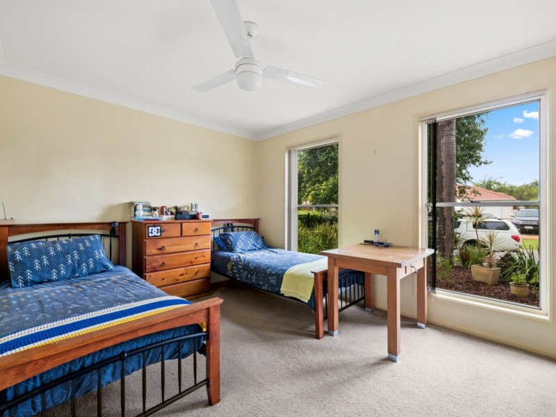 1 Mariner Place, Twin Waters QLD 4564