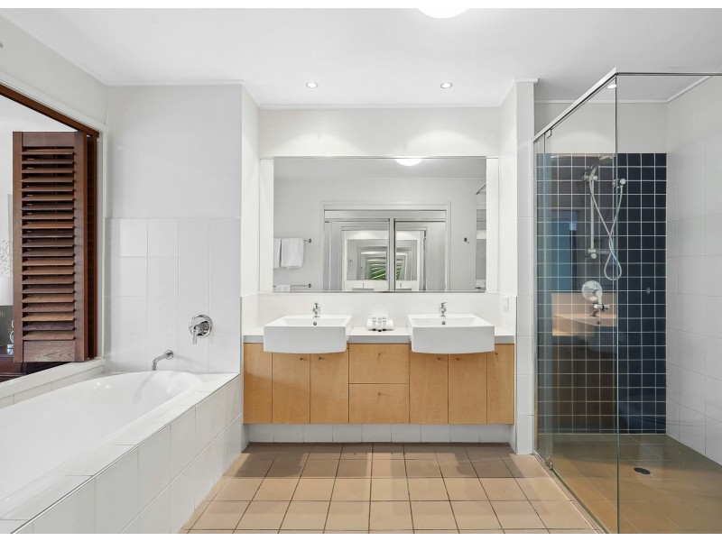 122/80 North Shore Road, Twin Waters QLD 4564