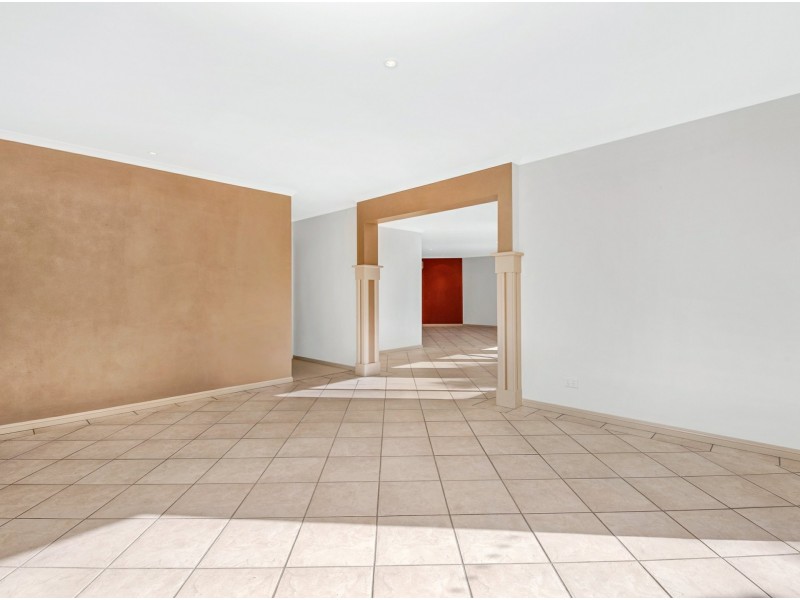 2 Fantail Place, Twin Waters QLD 4564