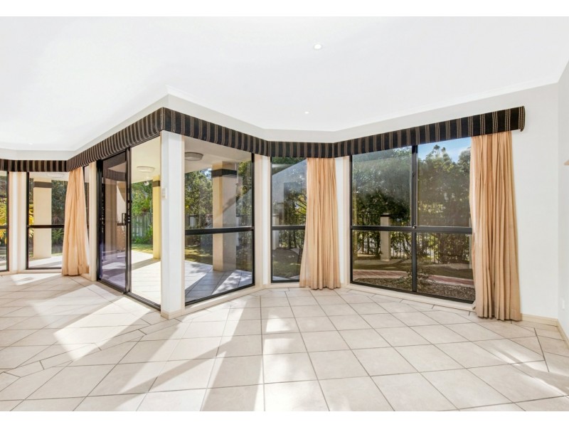 2 Fantail Place, Twin Waters QLD 4564