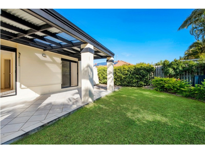 2 Fantail Place, Twin Waters QLD 4564