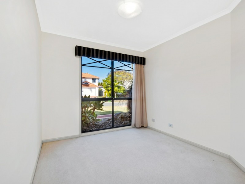 2 Fantail Place, Twin Waters QLD 4564