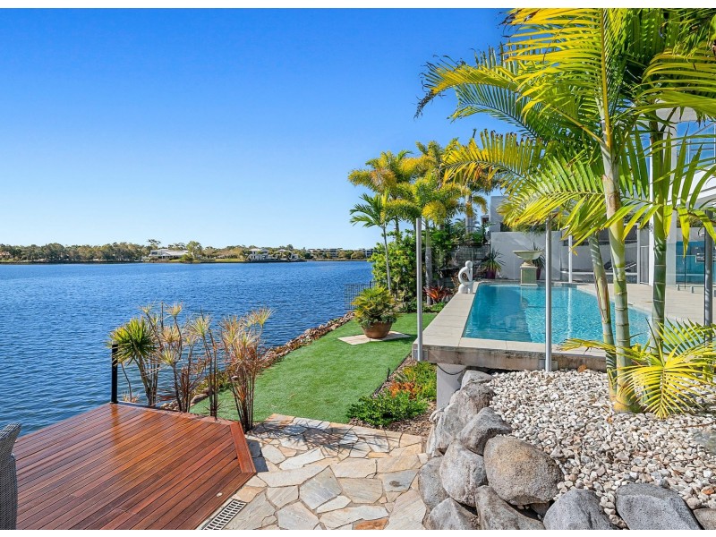38 Stillwater Drive, Twin Waters QLD 4564