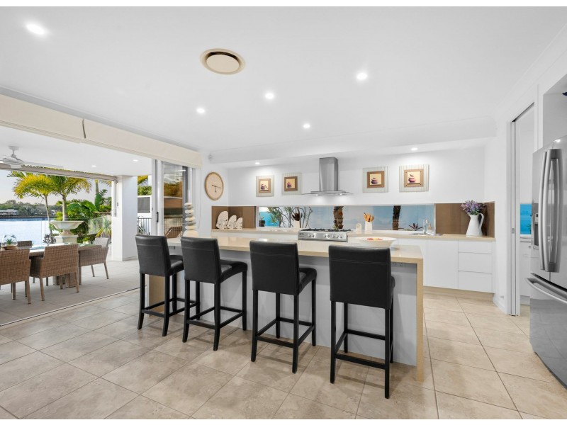 38 Stillwater Drive, Twin Waters QLD 4564