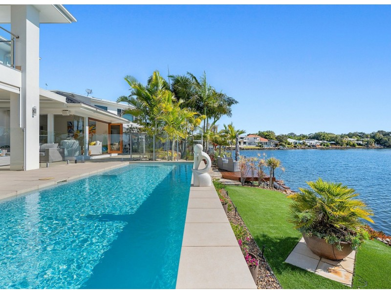 38 Stillwater Drive, Twin Waters QLD 4564