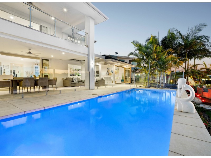 38 Stillwater Drive, Twin Waters QLD 4564