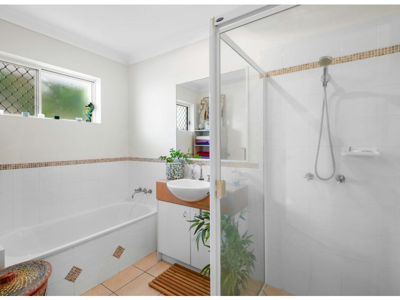 4 Tassel Place, Twin Waters QLD 4564