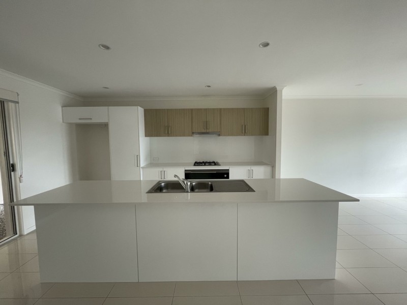 1/18 Majella Close, Peregian Springs QLD 4573