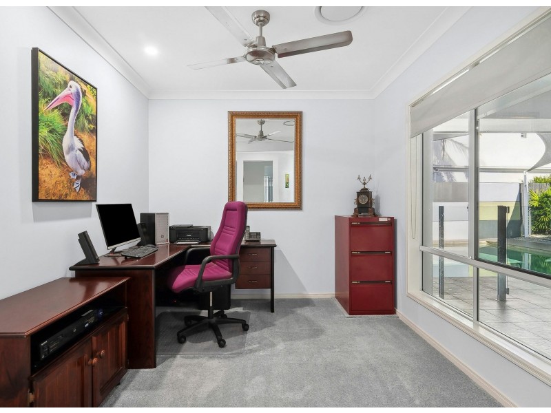 17 Anchorage Cct, Twin Waters QLD 4564