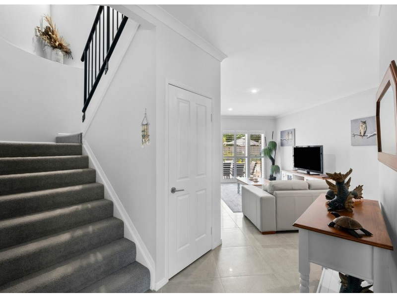 5 Carnoustie Court, Twin Waters QLD 4564
