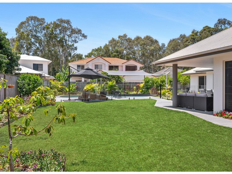 5 Carnoustie Court, Twin Waters QLD 4564