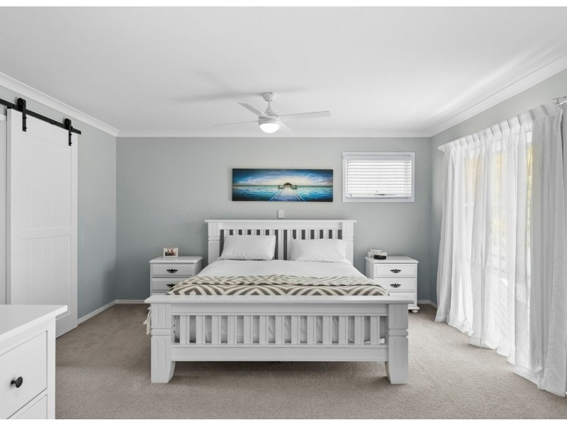 5 Carnoustie Court, Twin Waters QLD 4564