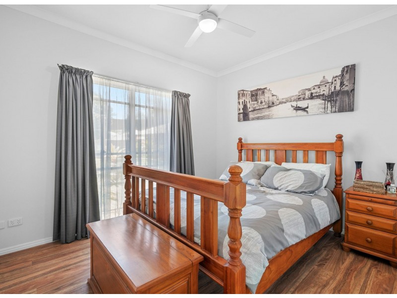 5 Carnoustie Court, Twin Waters QLD 4564
