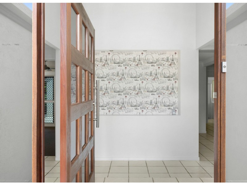 6 Staysail Place, Twin Waters QLD 4564