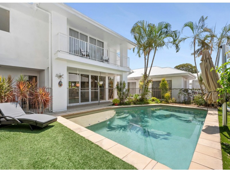 75 Baywater Drive, Twin Waters QLD 4564