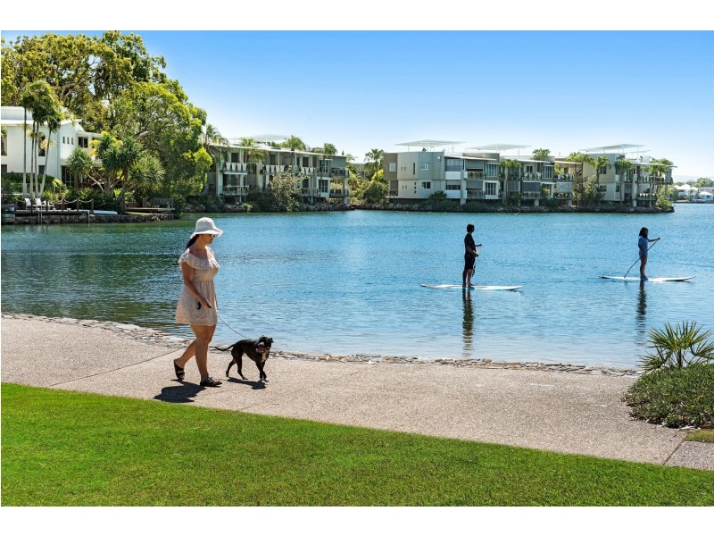 75 Baywater Drive, Twin Waters QLD 4564