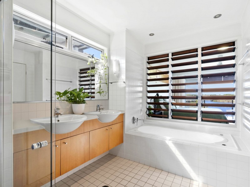 63/80 North Shore Road, Twin Waters QLD 4564