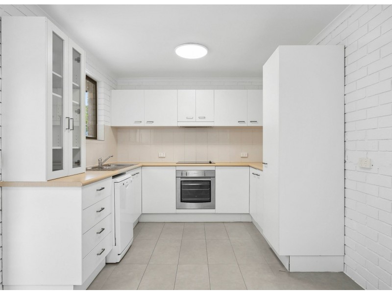 8 Keith Royal Drive, Marcoola QLD 4564