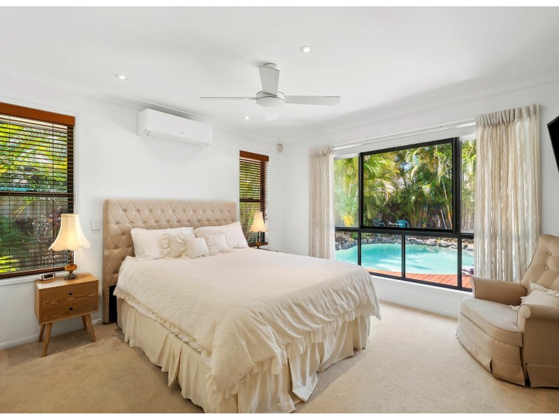 34 Prestwick Drive, Twin Waters QLD 4564