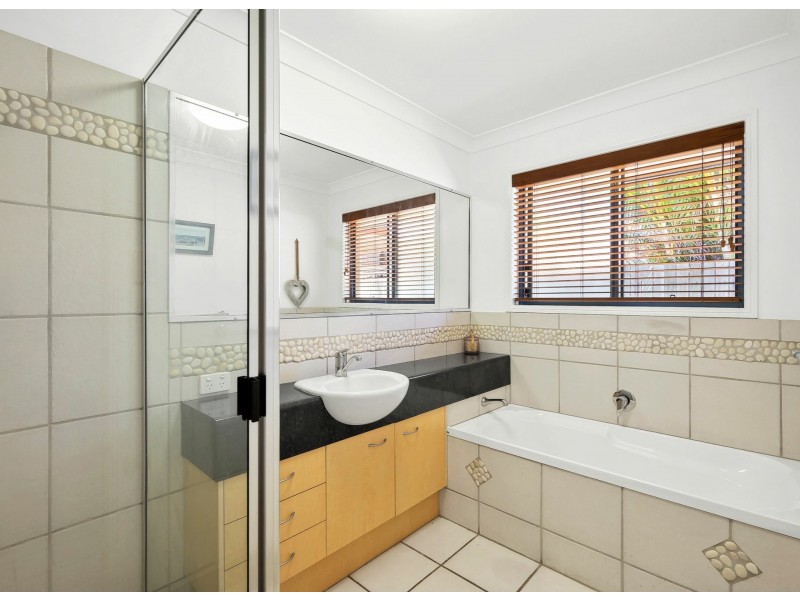 34 Prestwick Drive, Twin Waters QLD 4564