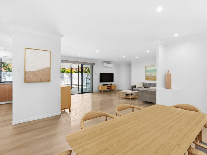 1 Quay Court, Twin Waters QLD 4564