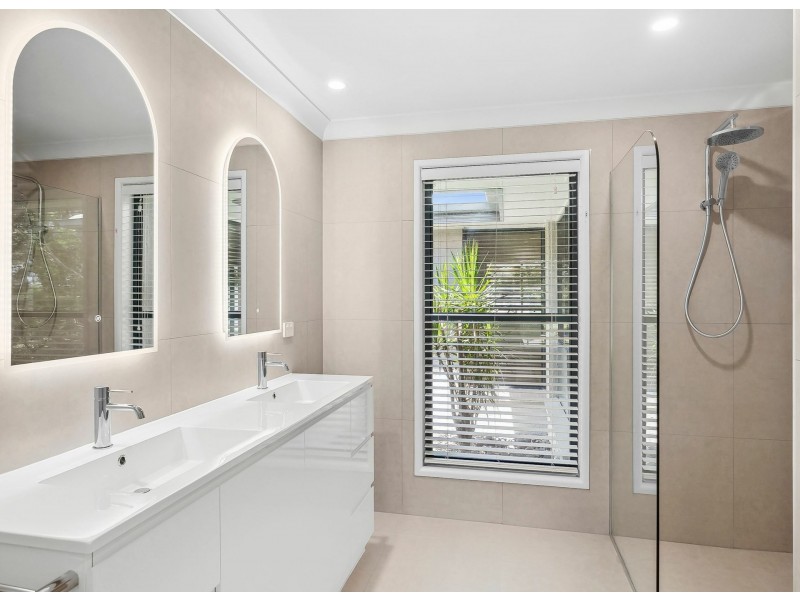 1 Quay Court, Twin Waters QLD 4564
