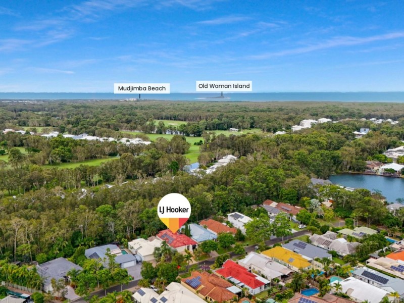 11 Cooloola Place, Twin Waters QLD 4564