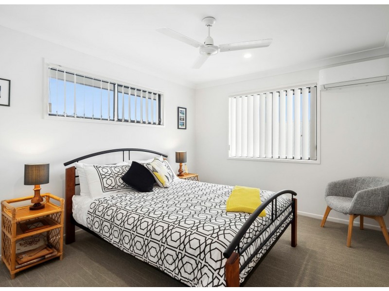 28 Veerings Crescent, Twin Waters QLD 4564